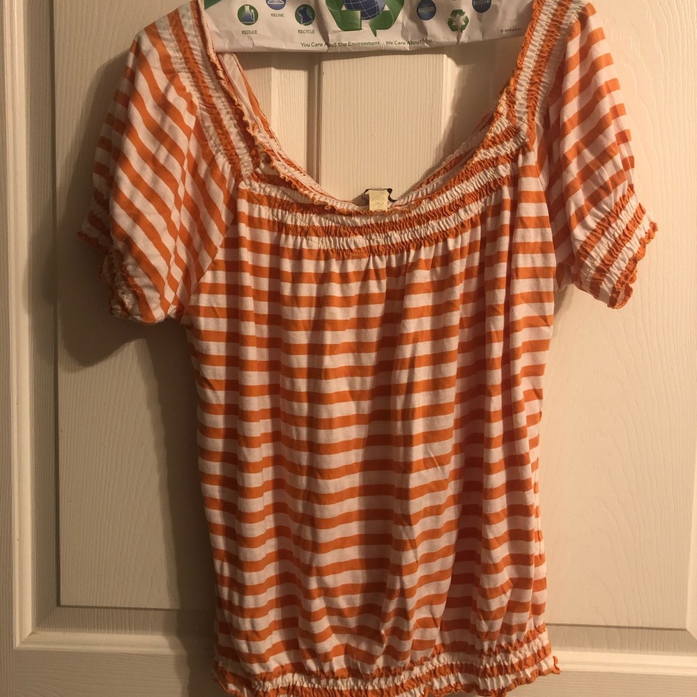 Over the shoulder shirt